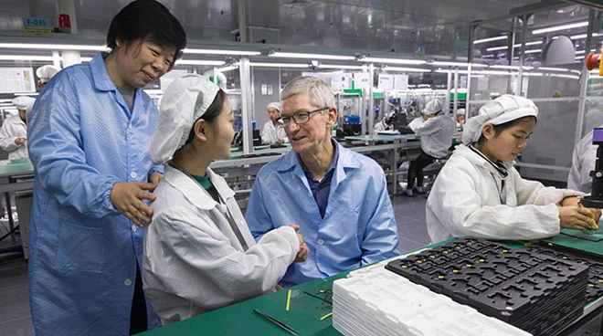 Dell, 2024 yılına kadar Çin'den gelen bileşenleri kullanmayı bırakmak istiyor Tim Cook Vietnam'daki Apple Fabrikasında