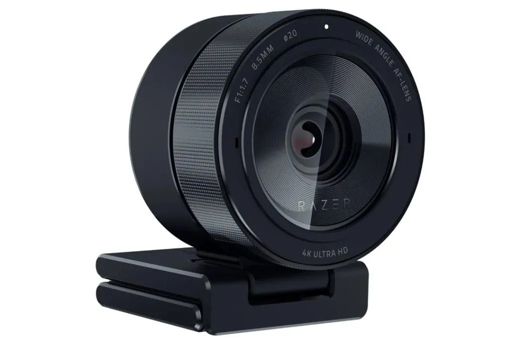 Webcam kiyo pro ultra promete gravar 4k sem compressão de imagem Em destaque a webcam kiyo pro ultra com fundo branco atrás.