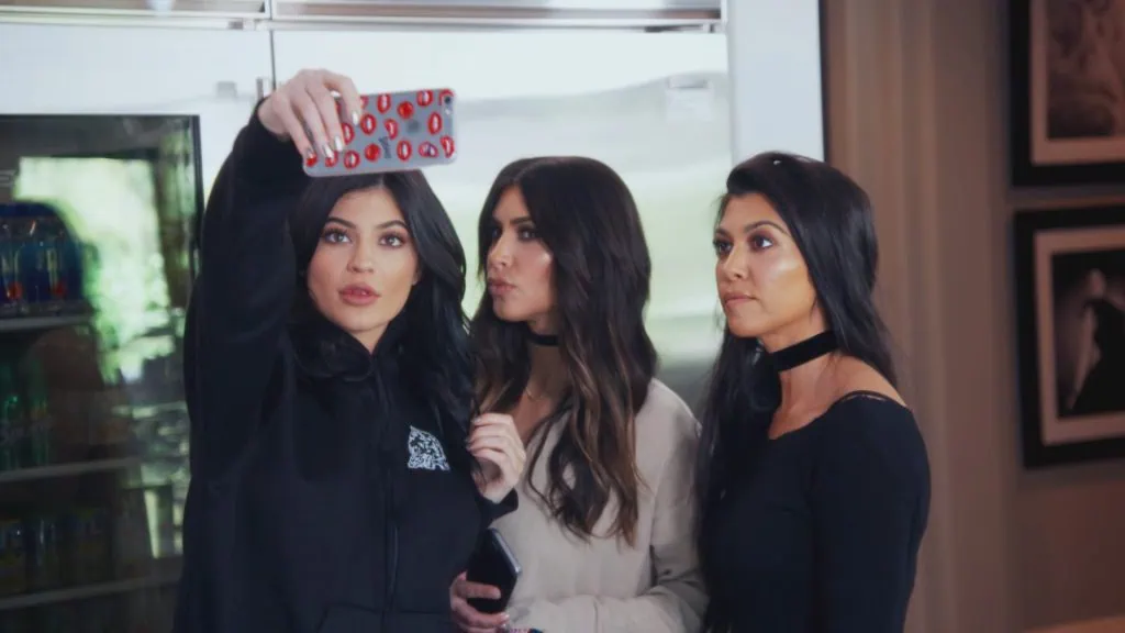 Lançamentos da netflix em março de 2023 tem mistério em paris e mais Lançamentos da netflix em março de 2023 tem mistério em paris e mais
keeping up with the kardashians
