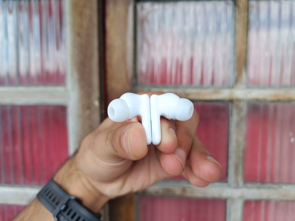Review: huawei freebuds 5i tem bateria e som excelentes Fones de ouvido bluetooth huawei freebuds 5i