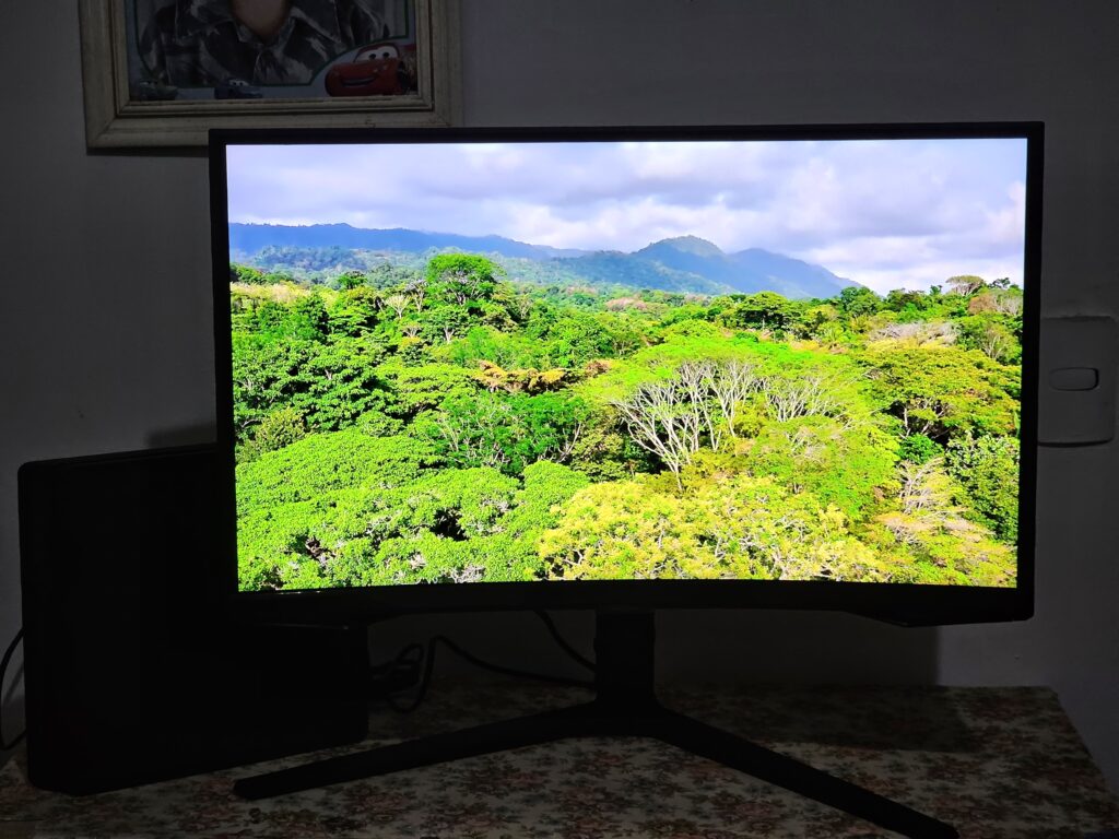 Review: odyssey g6 é muito mais que um monitor gamer Tela do monitor curvo da samsung, o odyssey g6