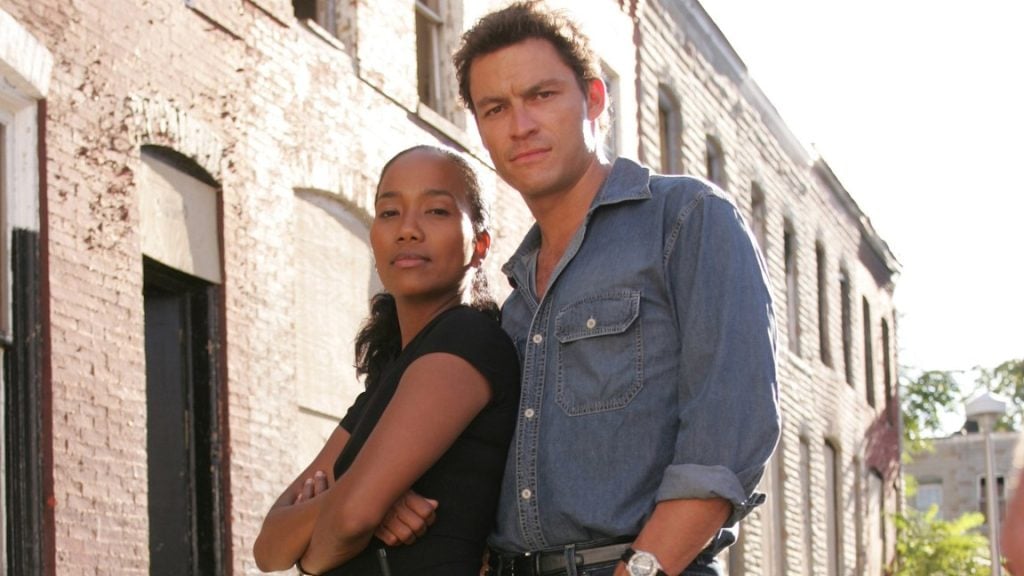 有史以来最好的100个系列 演员 Sonja Sohn 和 Dominic West 在电视剧《火线》中