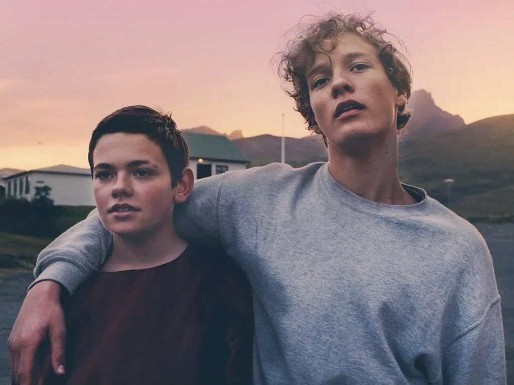 lgbtqiap+ karakterleriyle en iyi filmler (bölüm 2) lgbtqiap+ karakterleri içeren filmlere ilişkin eksiksiz rehber - bölüm 2