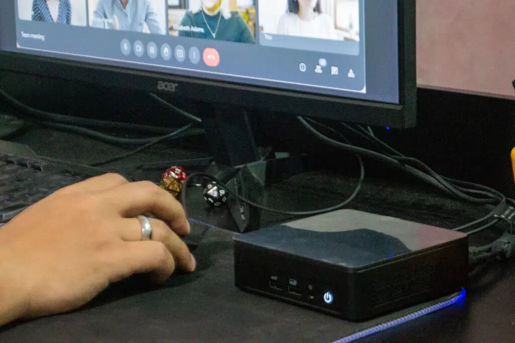 Review: mini pc intel nuc 12 pro .