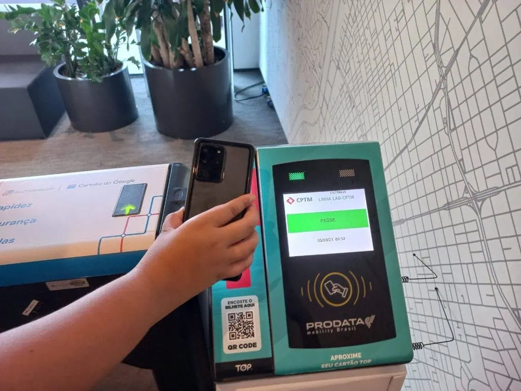 Bilhete do metrô e cptm em são paulo chegam à carteira do google Bilhete do metrô e cptm em são paulo chegam à carteira do google. Parceria entre o google e autopass permite substituir o cartão e bilhete do metrô e cptm pelo qr code gerado diretamente na carteira do google