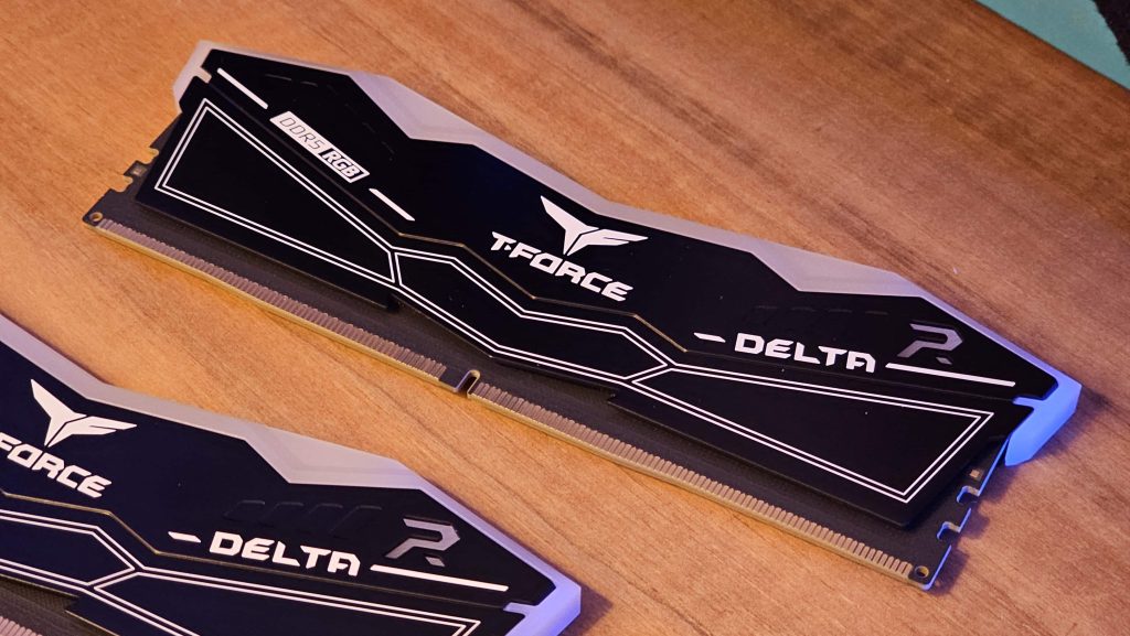Review: memória ram team group t-force delta rgb ddr5 Review: memória ram team group t-force delta rgb ddr5. A team group nos enviou sua memória t-force delta rgb ddr5 para testarmos a capacidade do novo padrão de memória ram do mercado, vem conferir!
