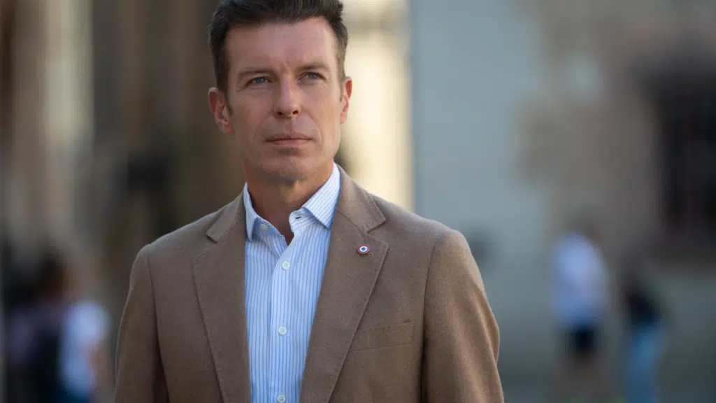 Projeto de lei na frança quer regular influenciadores digitais Stephane influenciadores digitais