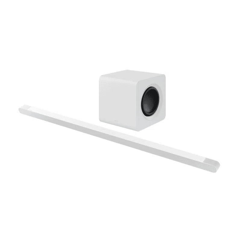 مكبر صوت سامسونج فائق النحافة باللون الأبيض مع شريط صوتي متوافق، تصميم أنيق وصوت عالي الجودة للتلفزيون.