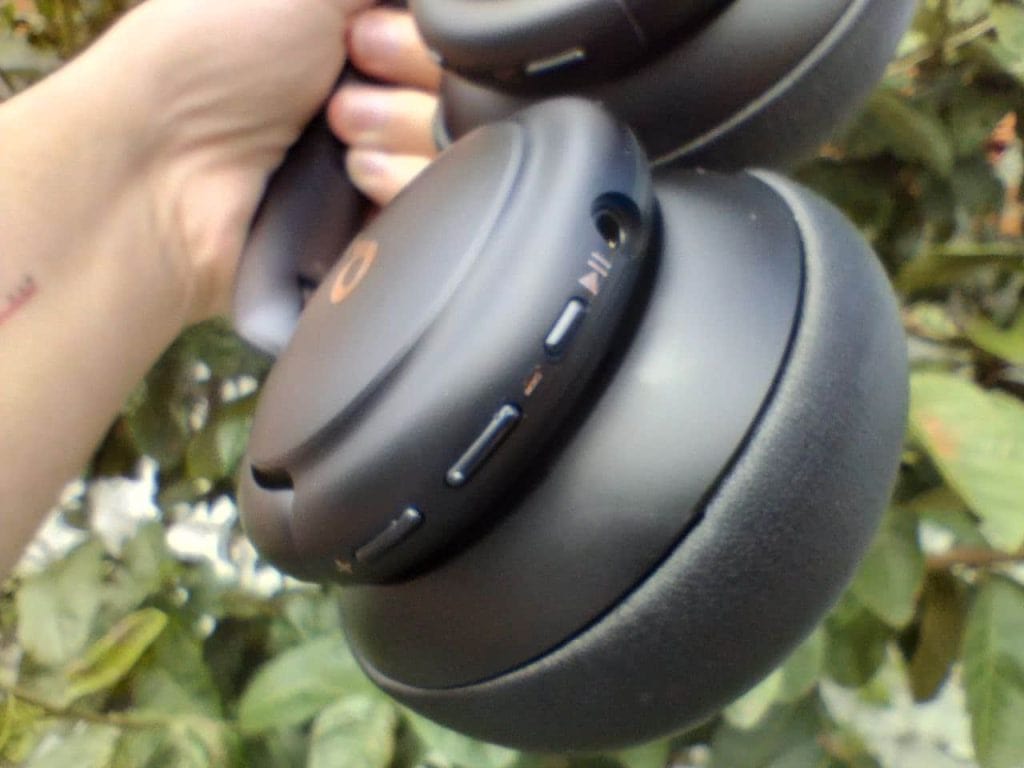 Review: soundcore life q30, hoge kwaliteit en goede prijs gaan soms samen soundcore life q30 knoppen