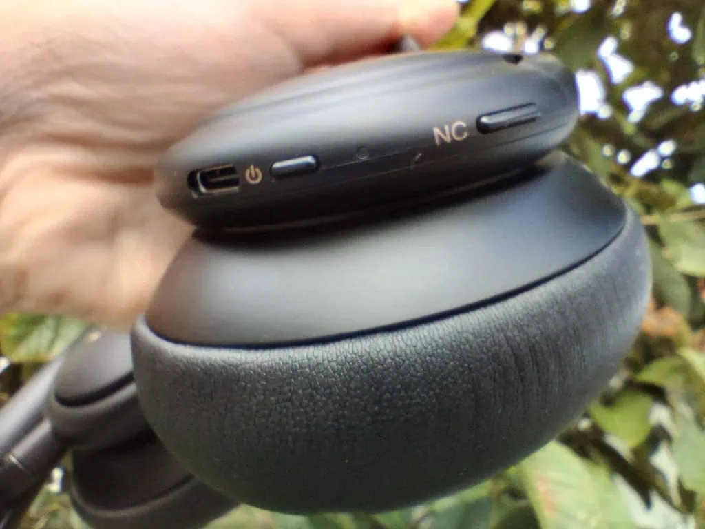 Review: soundcore life q30, alta qualidade e bom preço às vezes combinam Botões do soundcore life q30