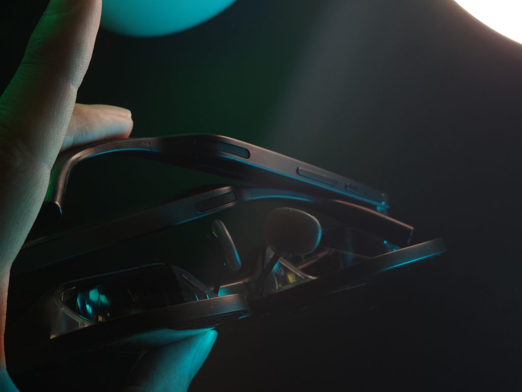 Review nreal air: óculos inteligentes estão se tornando realidade? Review nreal air: óculos inteligentes estão se tornando realidade?. O nreal air é um produto muito interessante que te permite ver conteúdos em full-hd numa tela mini-oled, mas será que é útil e funcional?