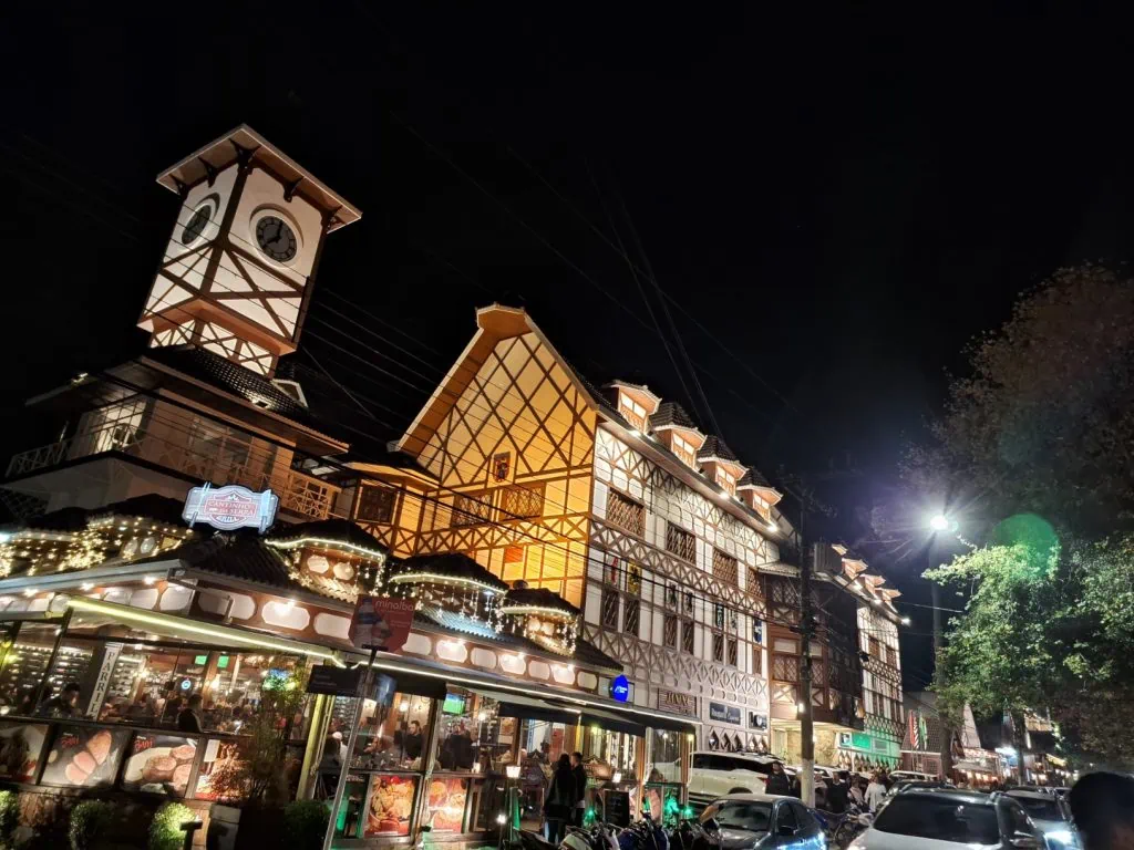 Review: galaxy m54 5g, um intermediário de respeito Foto noturna com o galaxy m54 com modo nightography ativo