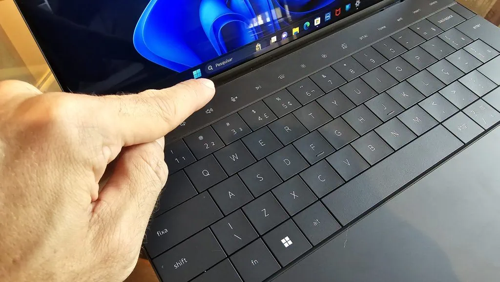 Review: dell xps 13 plus une balaço perfeito entre portabilidade, potência e design Review: dell xps 13 plus une balaço perfeito entre portabilidade, potência e design. Atualizado com processadores intel de 12. ª e 13. ª geração, o notebook dell xps 13 plus o notebook é um prato cheio para os olhos. Confira a análise.
