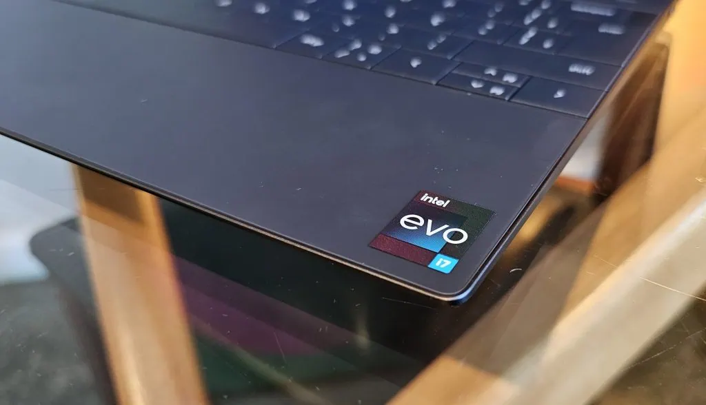 Review: dell xps 13 plus une balaço perfeito entre portabilidade, potência e design Review: dell xps 13 plus une balaço perfeito entre portabilidade, potência e design. Atualizado com processadores intel de 12. ª e 13. ª geração, o notebook dell xps 13 plus o notebook é um prato cheio para os olhos. Confira a análise.