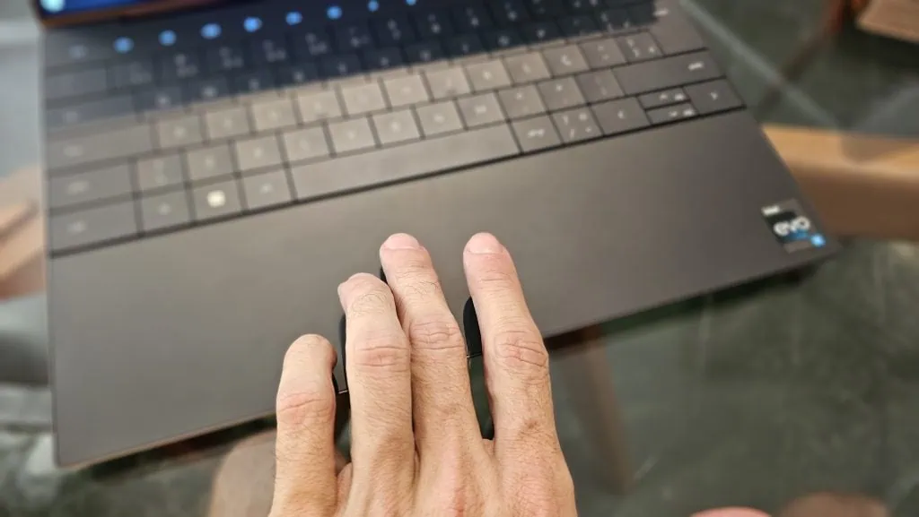 Review: dell xps 13 plus une balaço perfeito entre portabilidade, potência e design Review: dell xps 13 plus une balaço perfeito entre portabilidade, potência e design. Atualizado com processadores intel de 12. ª e 13. ª geração, o notebook dell xps 13 plus o notebook é um prato cheio para os olhos. Confira a análise.