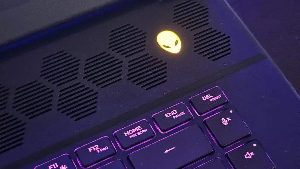 Dell lanza alienware aurora r15 de desktop gamer en Brasil por R$ 9 alienware m16 detalles