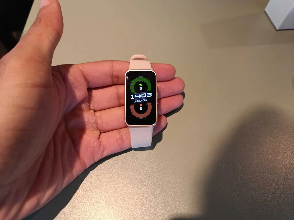 Huawei band 8 chega ao brasil em junho com 100 modos esportivos Pulseira inteligente huawei band 8