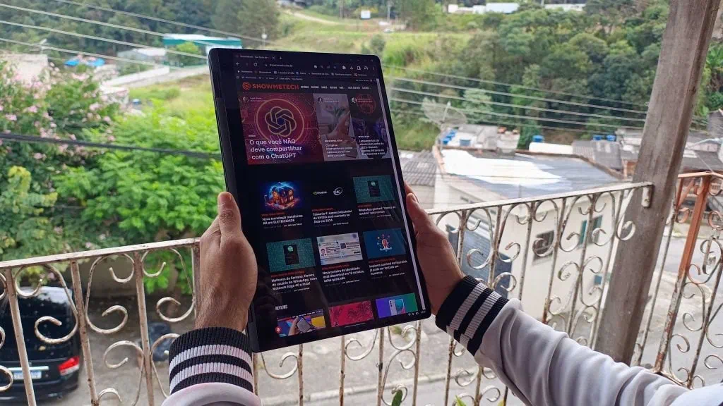 Review: galaxy book3 360 acerta no desempenho e tem boa bateria Galaxy book3 360 em modo tablet