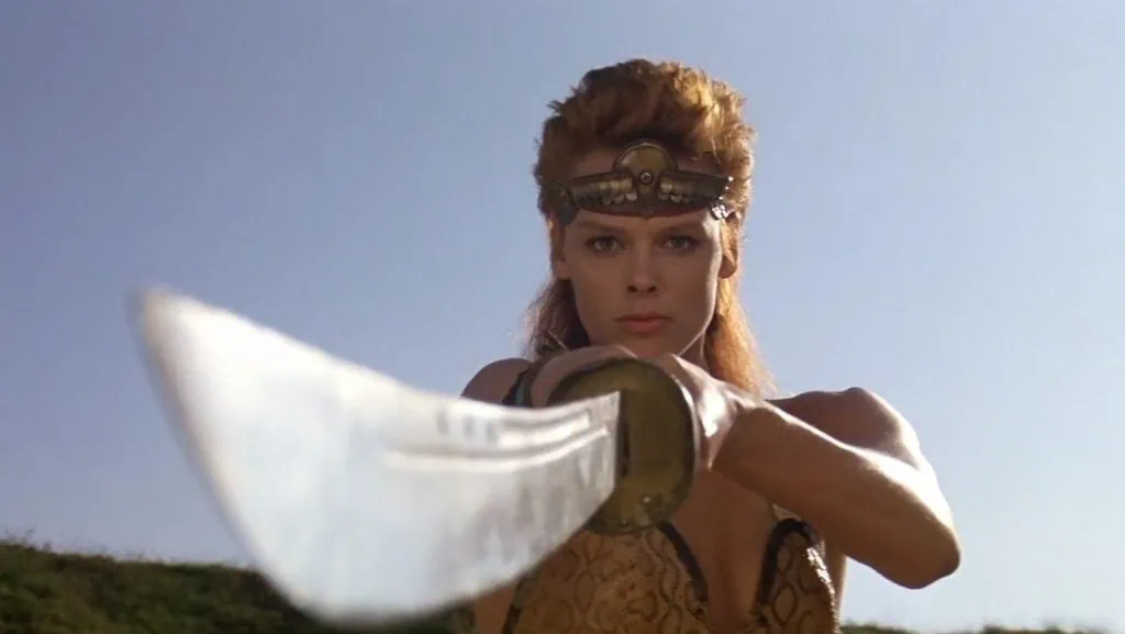 Relembre os filmes antigos da marvel que vieram antes do mcu Cena do filme guerreiros de fogo