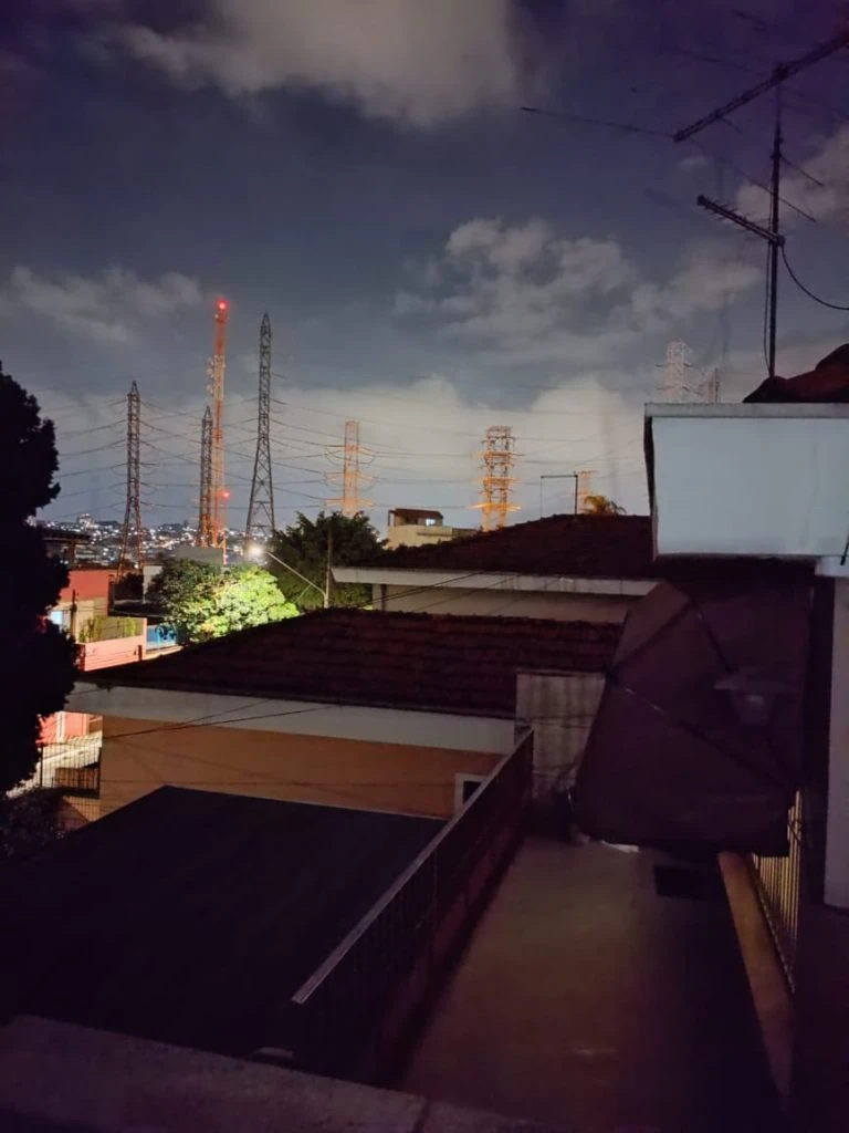 Review: realme c55 salva a pouca bateria com carregamento ultrarrápido Review: realme c55 salva a pouca bateria com carregamento ultrarrápido. Conhece o realme c55? Ele é um smartphone lançamento que possui os mesmos recursos do iphone 14 pro, com preço acessível. Quer saber mais? Leia o review!