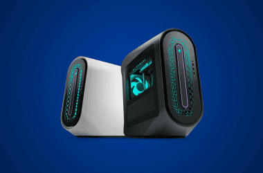 Configuração de computador gamer alienware aurora r13 com iluminação rgb potente.