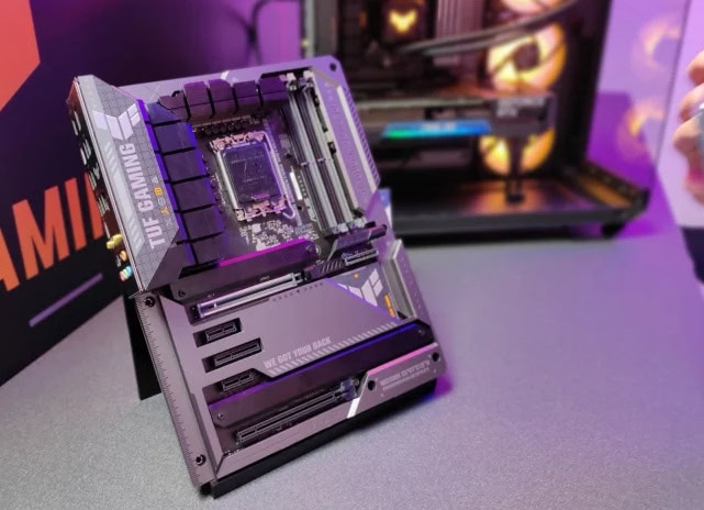 Asus apresenta pc gamer sem cabos internos Placa-mãe t alt | peça mostrada na vertical, mais à esq.