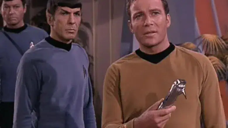 As tecnologias de star trek: das telas para a vida real Tecnologias de star trek em destaque, do universo fictício para inovações modernas.