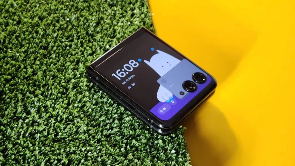 Review motorola razr 40 ultra: telas de encher os olhos Review motorola razr 40 ultra: telas de encher os olhos. A motorola fez um trabalho excepcional no razr 40 ultra. A fluidez das telas e do sistema são ponto alto, além da altíssima qualidade de construção. Vem conhecer o aparelho