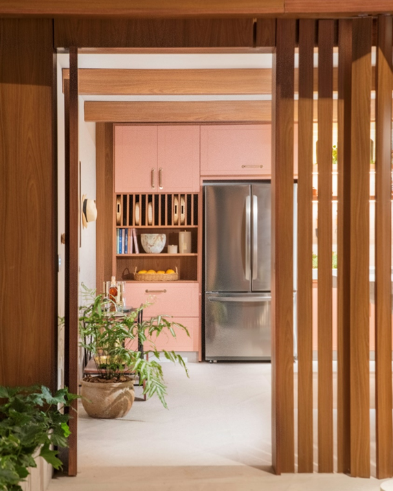 Refrigerador lg na cozinha funcional do arquiteto bruno moraes