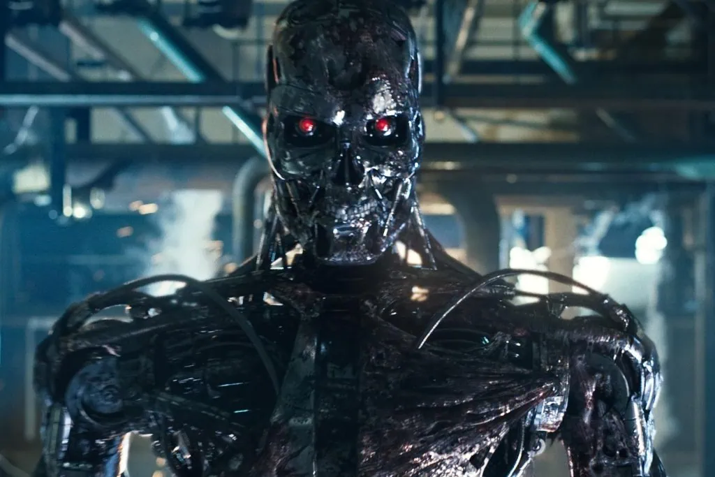 Inteligência artificial mata humano responsável por comandá-la em simulação Ultron, vilão da marvel