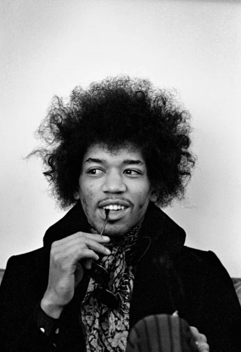 Paul McCartney annuncia la nuova canzone dei Beatles realizzata con AI Paul McCartney t alt | Hendrix