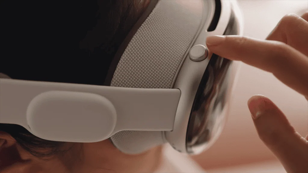 Vision pro: apple anuncia óculos de realidade mista com 12 câmeras Botão do vision pro, óculos de realidade mista da apple