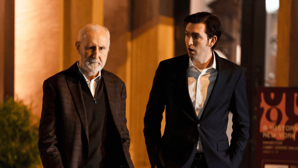 Waarom de opvolging van het hbo de seriegeschiedenis zal ingaan Opvolging t alt greg | twee personages uit de serie, gezien met donkere kleding, in een oranje omgeving op de achtergrond, licht verlicht