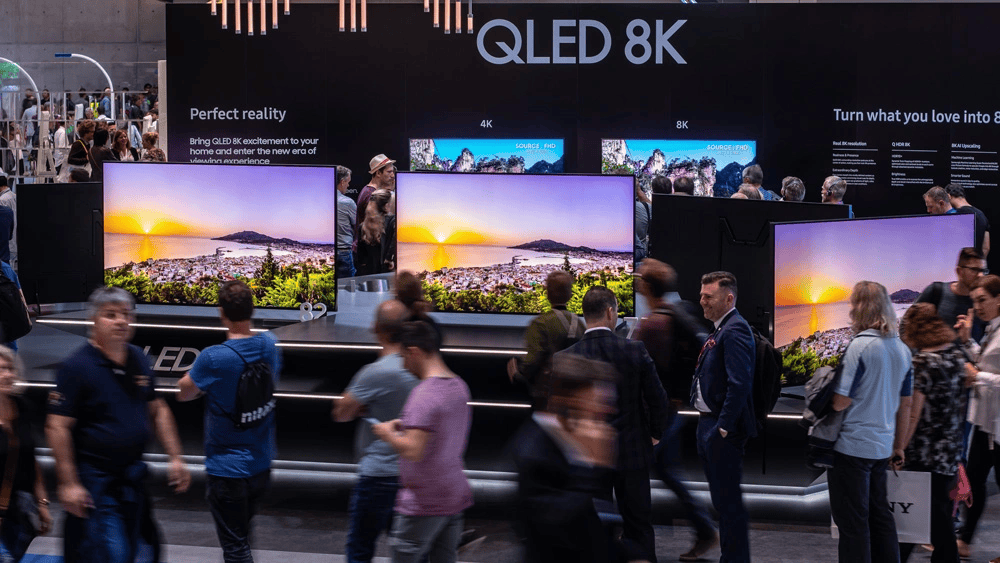 O que é tv 8k? Entenda a tecnologia de alta resolução Oled 8k, tecnologia de televisão, inovação em telas, lançamento de tvs 8k, mostrar tecnologia avançada.