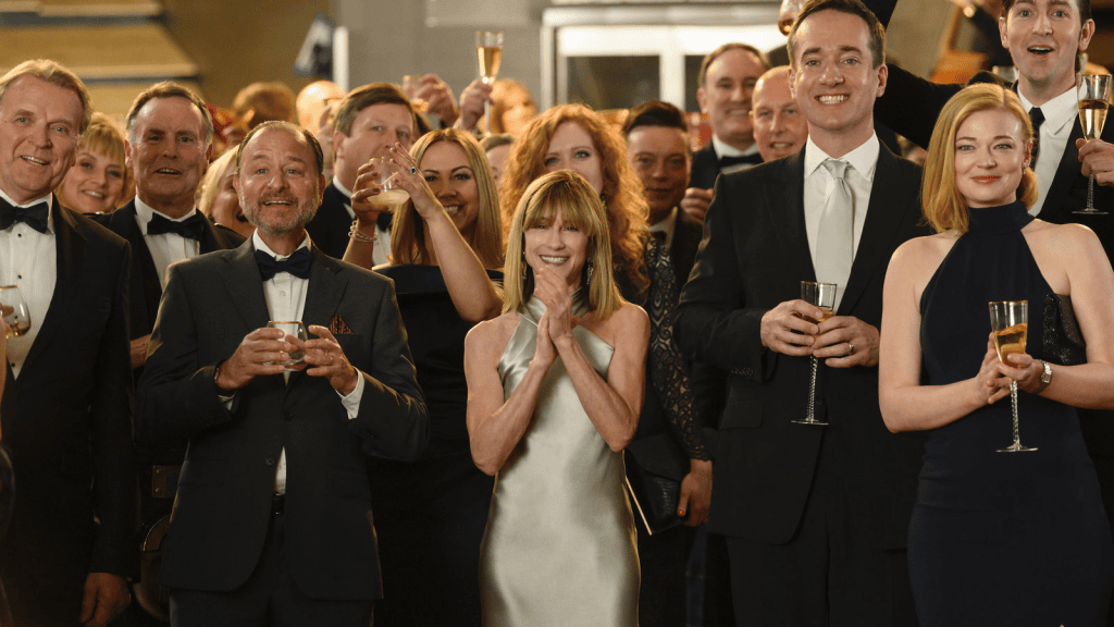 Waarom de opvolging van het hbo de seriegeschiedenis zal ingaan Gedurende seizoen 2 van de serie vinden feesten plaats, terwijl er achter de schermen veel onzin gaande is (afbeelding: graeme hunter/hbo) 1707