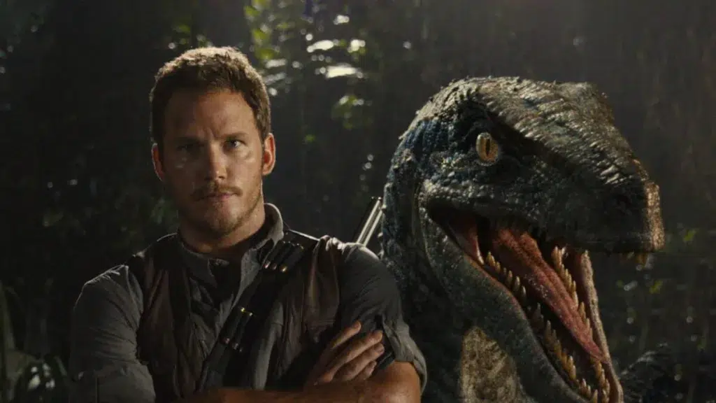 Jurassic world: o mundo dos dinossauros recebeu aclamação tanto da crítica quanto do público, sendo considerado um retorno triunfal para a franquia após um intervalo de 14 anos desde o último filme