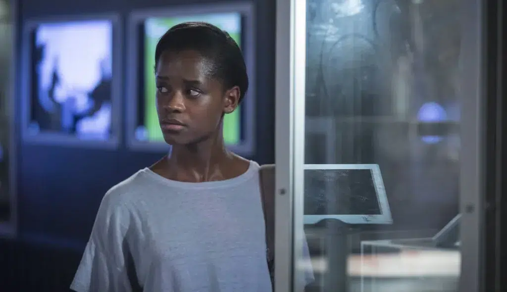 Black mirror: os melhores episódios e suas conexões com as tecnologias atuais Black mirror: os melhores episódios e suas conexões com as tecnologias atuais. Explore o mundo distópico da série e entenda como ele se conecta com as tecnologias atuais