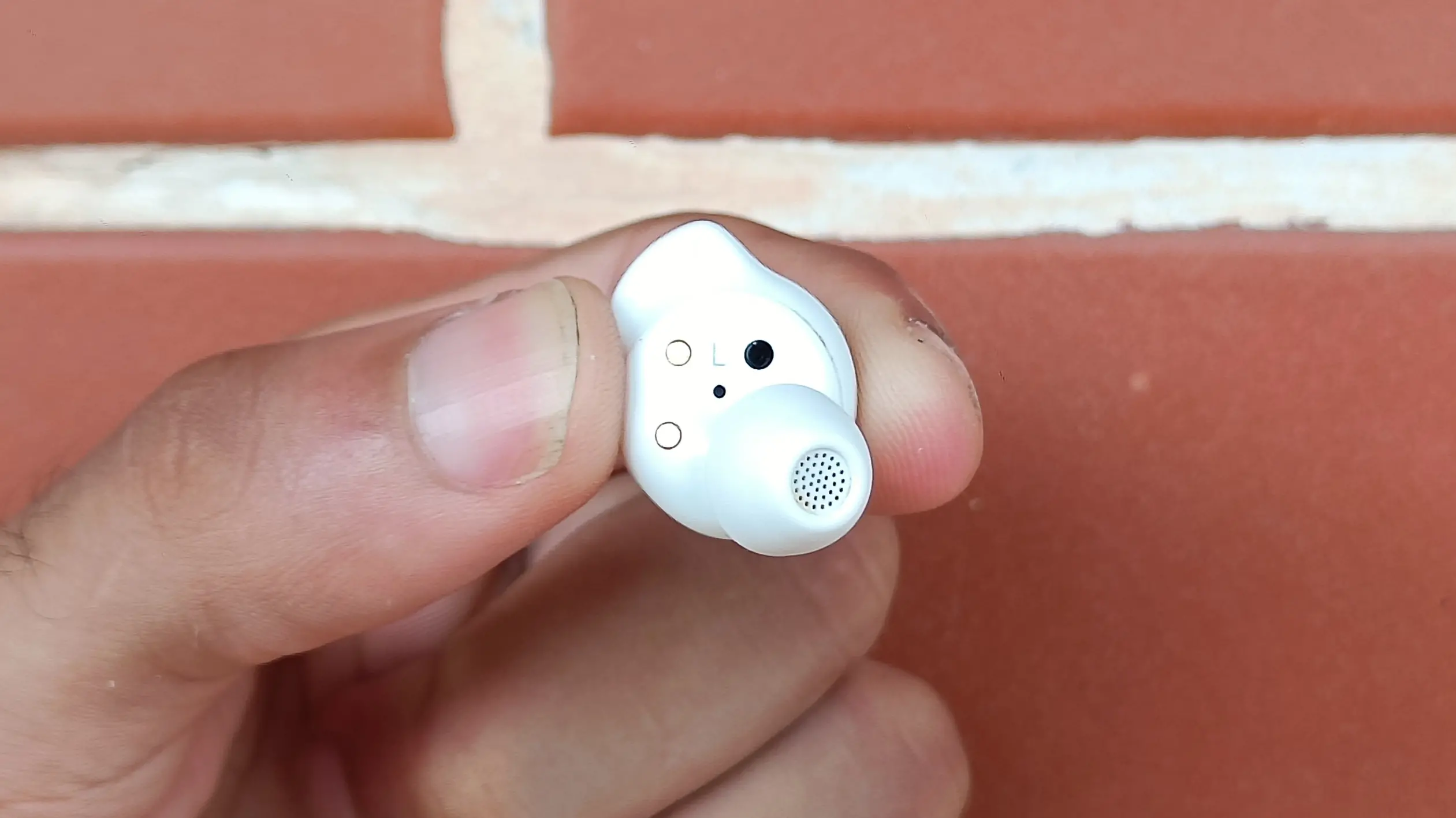 Review: galaxy buds fe entrega bom som e boa bateria por menos de r$ 600 Galaxy buds fe branco