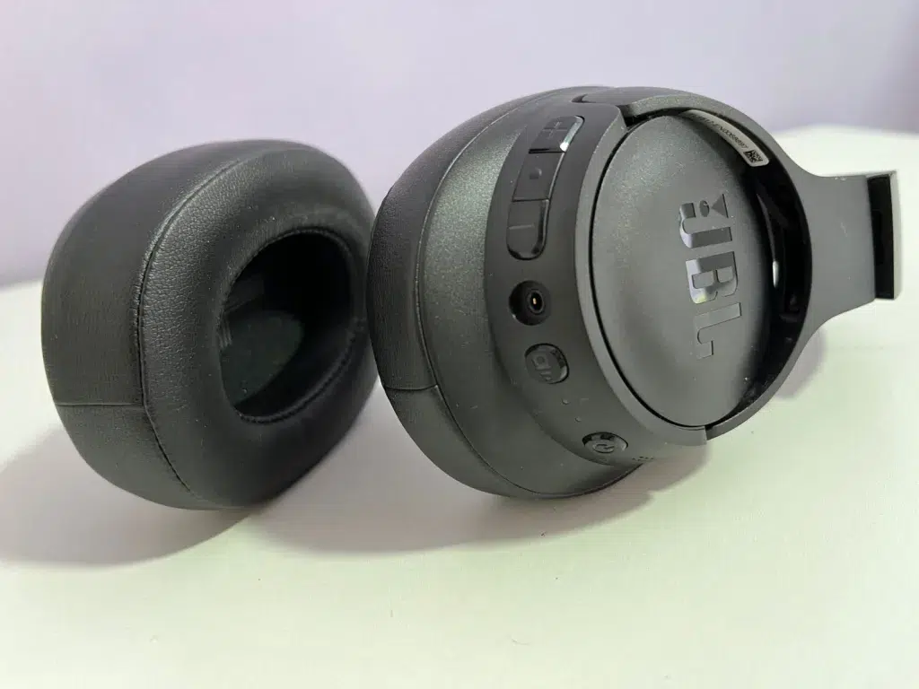 Review: fone bluetooth jbl tune 770nc, discreto e competente. Procurando um fone de ouvido bluetooth duradouro e com cancelamento de ruído adaptativo? Talvez o jbl tune 770nc seja o que você procura!
