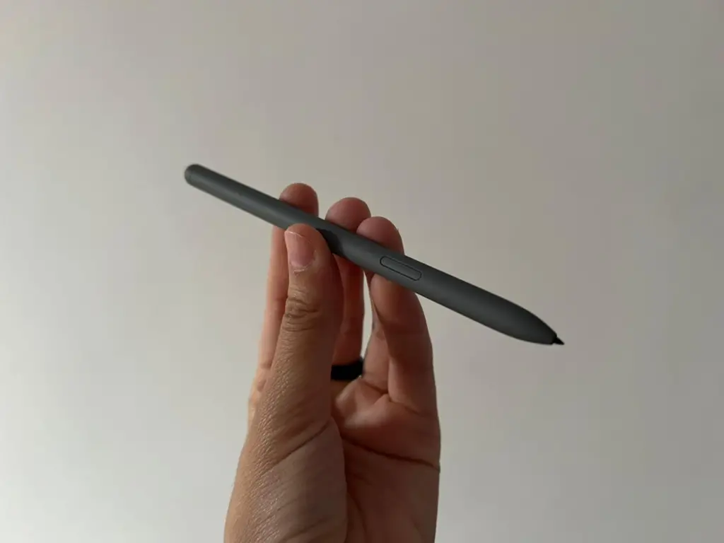 Review: galaxy tab s9 fe+, tablet da samsung com bom custo-benefício Review: galaxy tab s9 fe+, tablet da samsung com bom custo-benefício. O galaxy tab s9 fe+ é atualmente o modelo mais barato da linha s9, será que vale a pena investir nesse tablet para trabalho e estudo? Confira nossas impressões