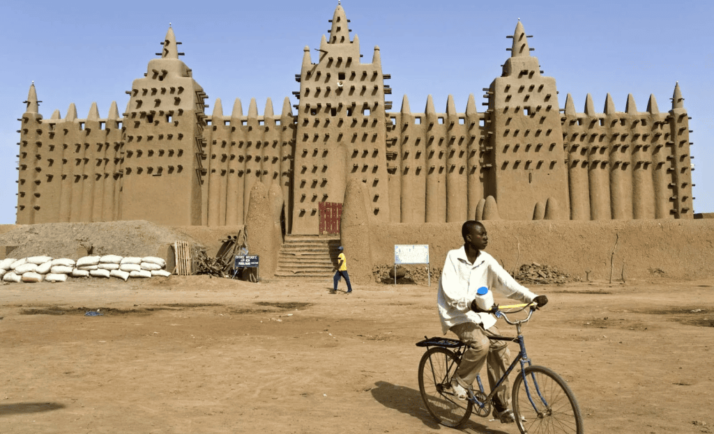 Ver los lugares más calientes del mundo. Vea los lugares más calientes del mundo. Descubre destinos con temperaturas tan extremas que desafían la resistencia humana y sorprende con la intensidad del calor.