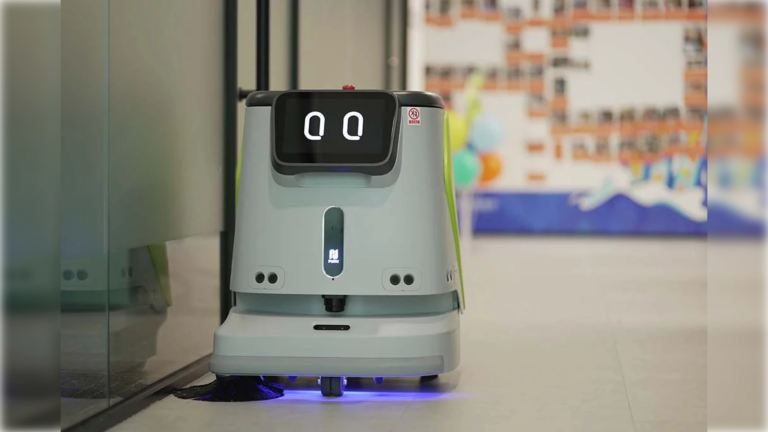 16 robôs que limpam e desinfectam ambientes