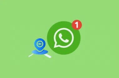 Notificação do whatsapp com mensagem recebida e localizador de contato no celular.