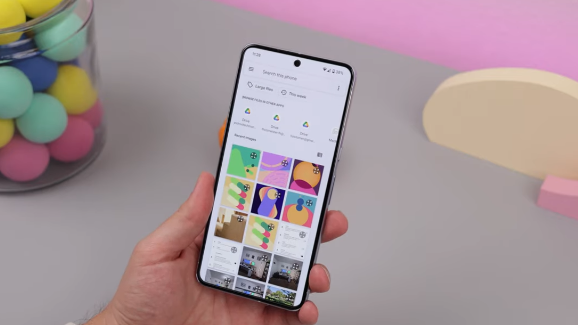 20 apps android poderosos que não estão na google play store 20 apps android poderosos que não estão na google play store. Alguns aplicativos poderosos e muito úteis podem ser encontrados fora da google play store. Confira 20 deles e descubra a sua utilidade!