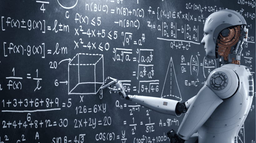 Robô humanoide escrevendo equações matemáticas em quadro negro com fórmulas avançadas.