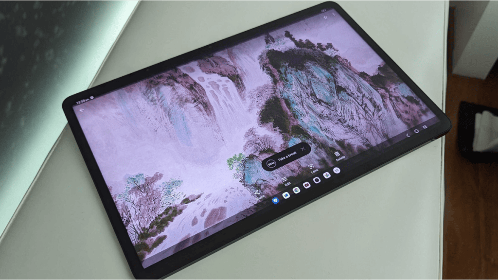 Ces 2024: TCL showcases 5G tablets, smartphones and advancements in screen technology. nxtpaper technology completely adapts to the environment and takes care of eye health