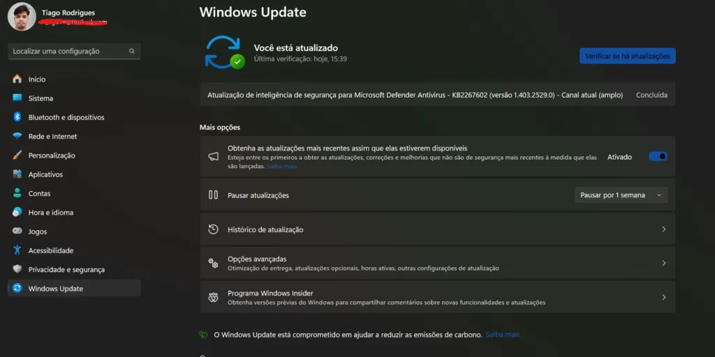 Como atualizar e instalar drivers no pc de forma fácil Captura de tela do windows update, o lugar mais comum para instalar drivers no pc