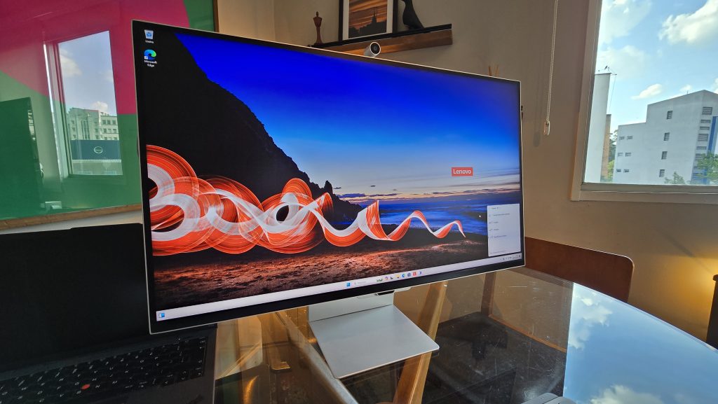 Review: Samsung Viewfinity S9 is a complete 5K monitor for work and entertainment Review: Samsung Viewfinity S9 is a complete 5K monitor for work and entertainment. Aimed at professionals, the monitor offers productivity for everyday life and its operating system makes its use even more complete. Check out our opinion