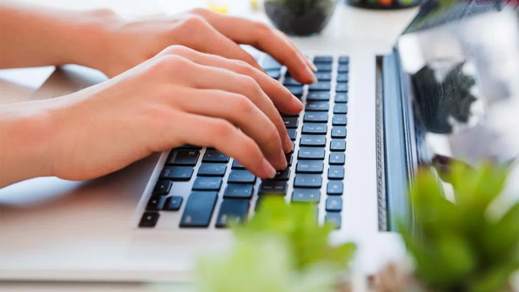 Como limpar cache de rede | flush dns Como limpar cache de rede | flush dns. Muitas vezes, a limpeza o cache de rede é necessária para resolver problemas no acesso à internet, páginas e serviços online. Veja como fazer