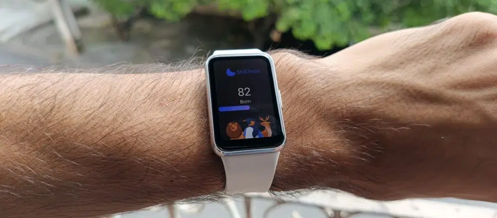 Review: galaxy fit3, a pulseira inteligente ideal para o seu smartphone galaxy Review: galaxy fit3, a pulseira inteligente ideal para o seu smartphone galaxy. Empresa coreana voltou a este mercado com um produto de preço sugerido de r$ 549. Mas será que o investimento vale a pena? Veja o que achamos!